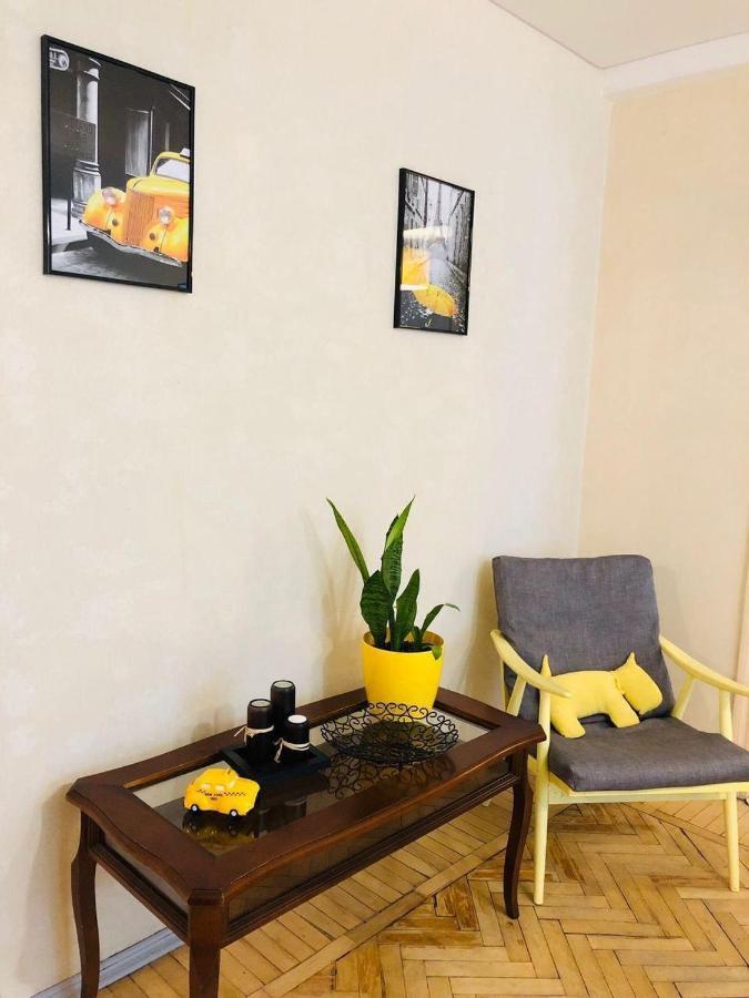 Sunflower Apartment Near Kiev Airport & Railway Station & Center City! 外观 照片