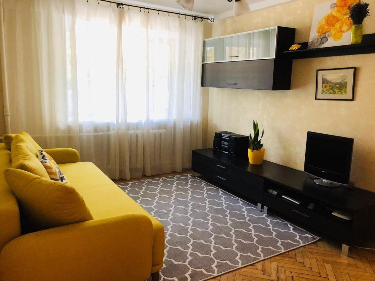 Sunflower Apartment Near Kiev Airport & Railway Station & Center City! 外观 照片