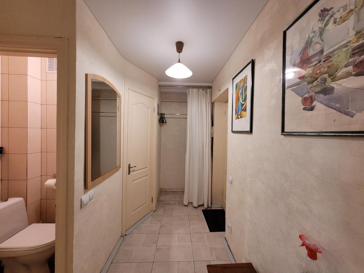 Sunflower Apartment Near Kiev Airport & Railway Station & Center City! 外观 照片