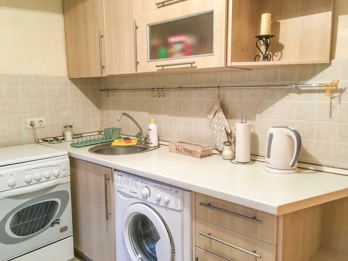 Sunflower Apartment Near Kiev Airport & Railway Station & Center City! 外观 照片