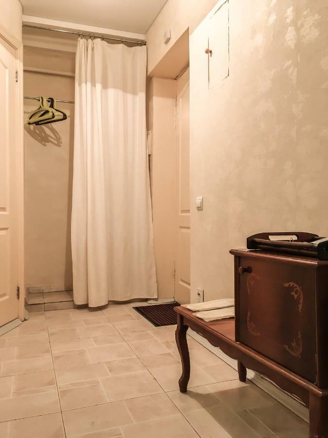 Sunflower Apartment Near Kiev Airport & Railway Station & Center City! 外观 照片