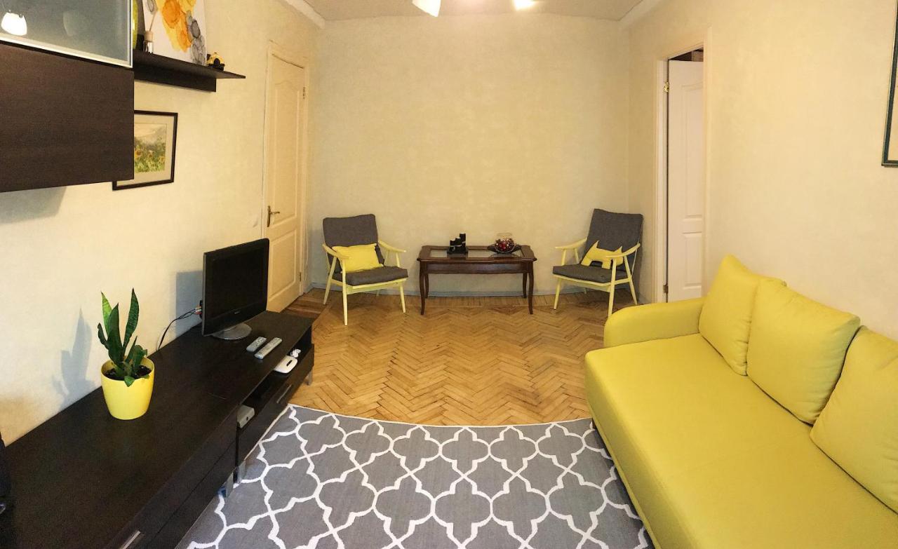 Sunflower Apartment Near Kiev Airport & Railway Station & Center City! 外观 照片